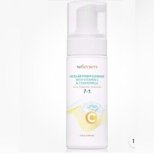 Face Foam Daily Cleanser with Vitamin C, Aloe Vera and Hyaluronic